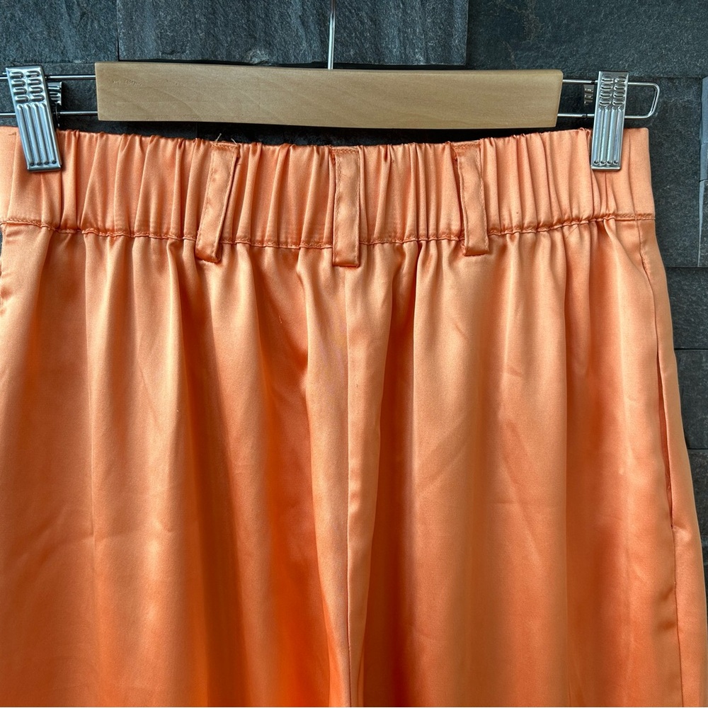 House of Harlow 1960 Orange Wide Leg Pants & Crop Top Set - Picture 9 of 10